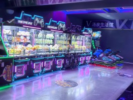 休闲网游(最新手游纯手动的游戏)